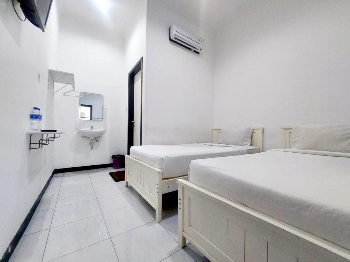 Cozy Stay Kupang Kupang  Exterior photo